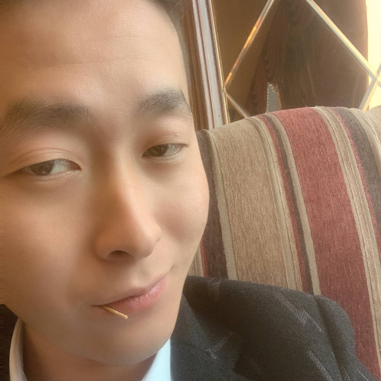 小蘑菇停止冷静的照片