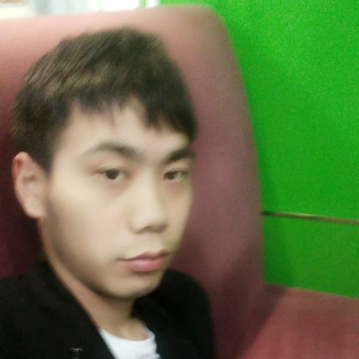 厚颜无耻，的照片