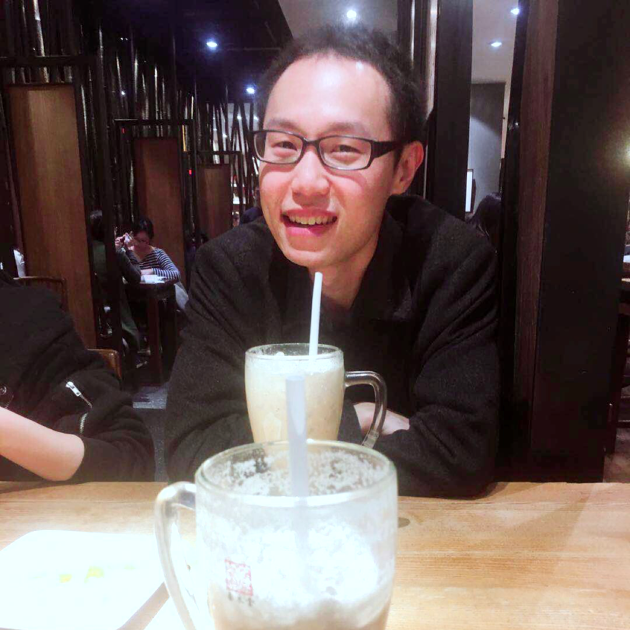 在海那端的照片