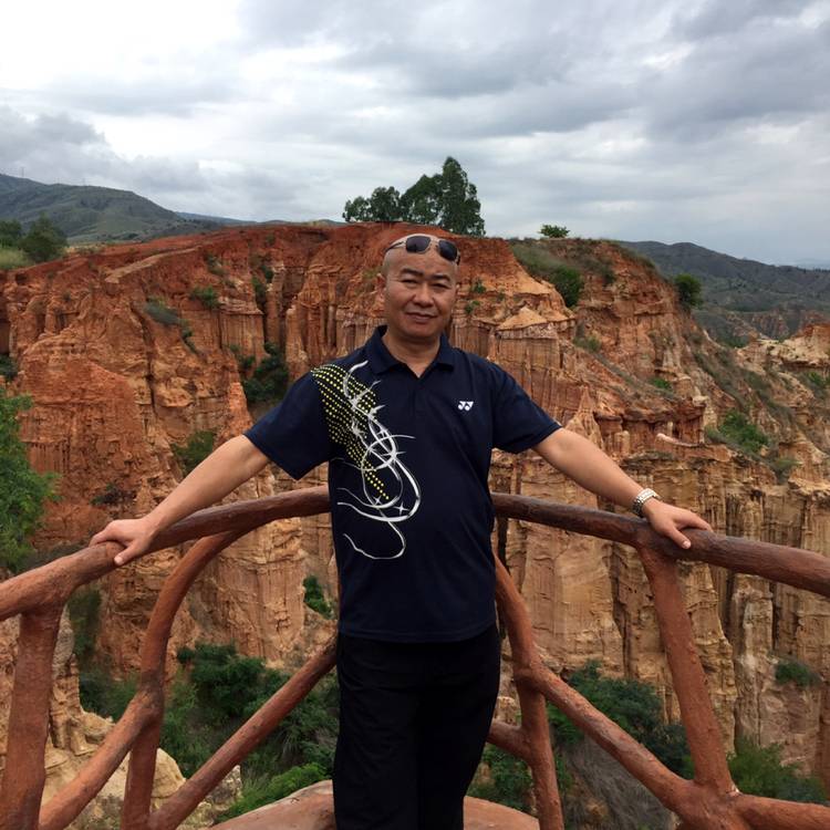 奋斗笑冷月的照片