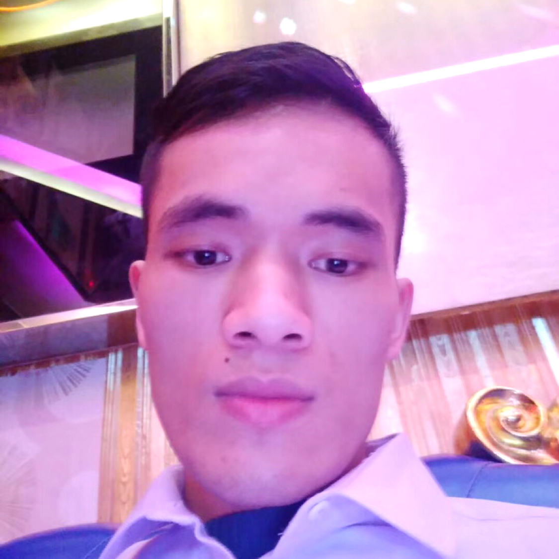 鞋子愿深情的照片