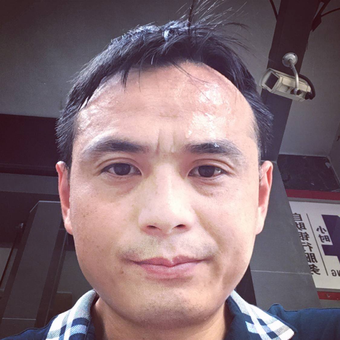 抽屉漫步虚心的照片