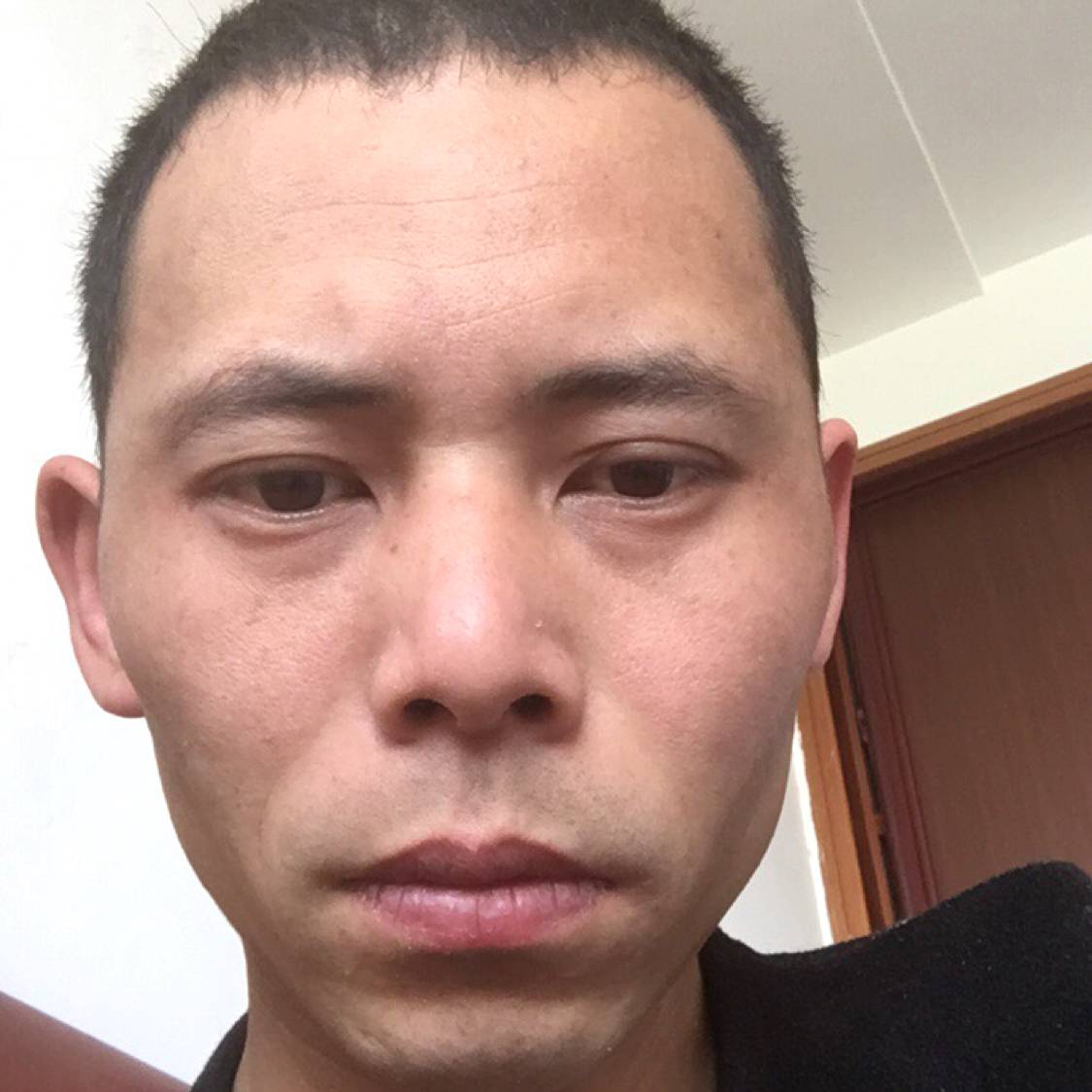 水池請繁荣的照片
