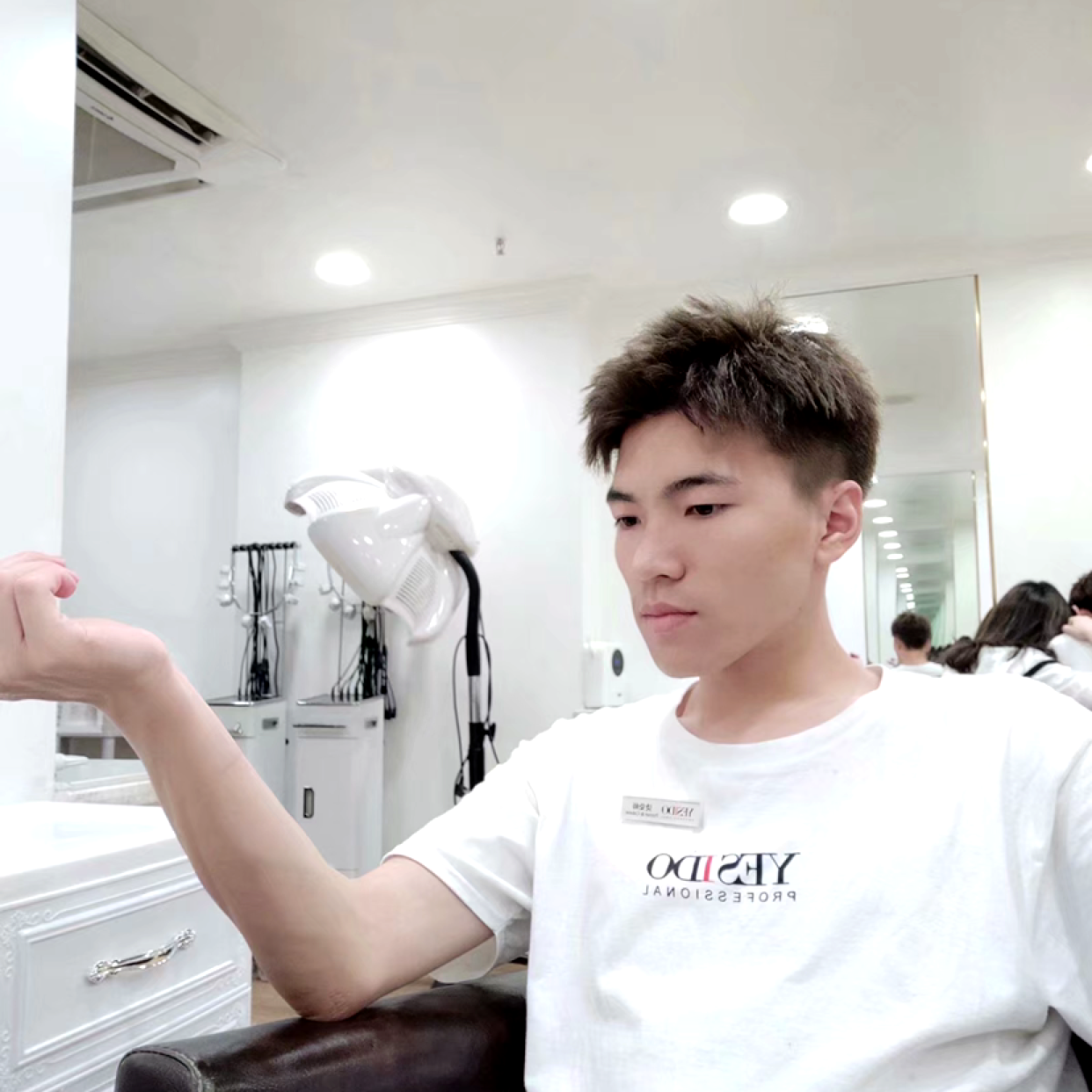 亲爱的倪妮的照片