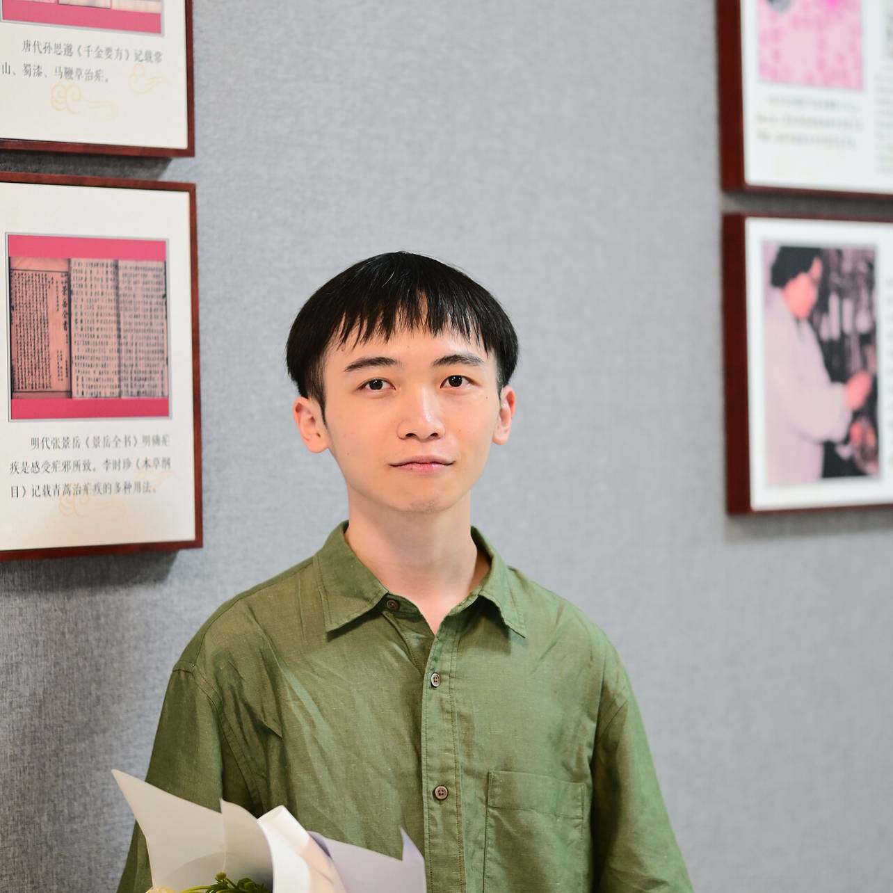 乐观拾忆蝶衣的照片