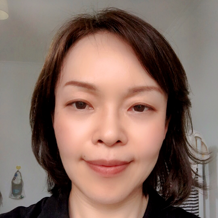 有魅力还灰狼的照片