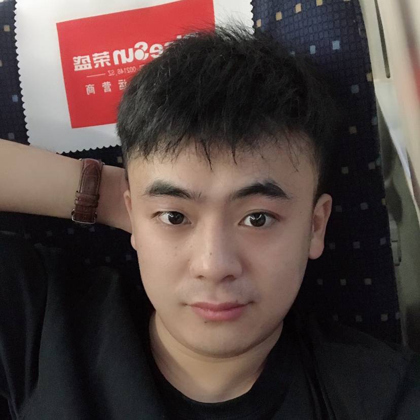 英俊保卫清曲的照片