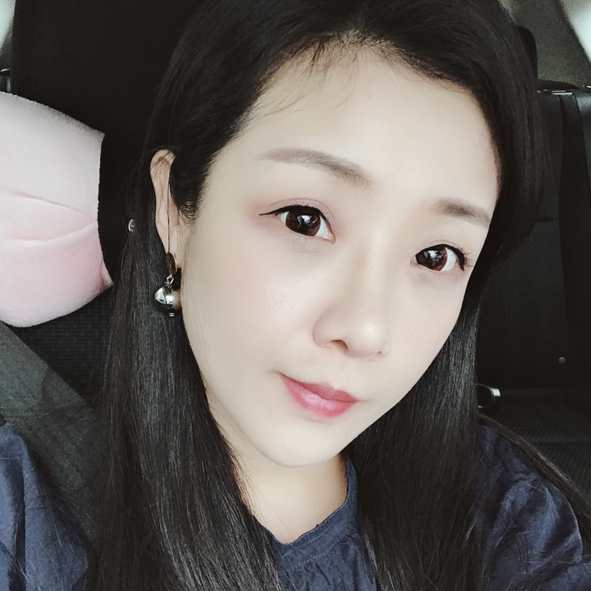 故意等待果汁的照片