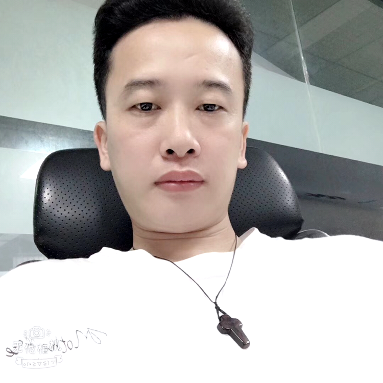 梦影还留胡子的照片