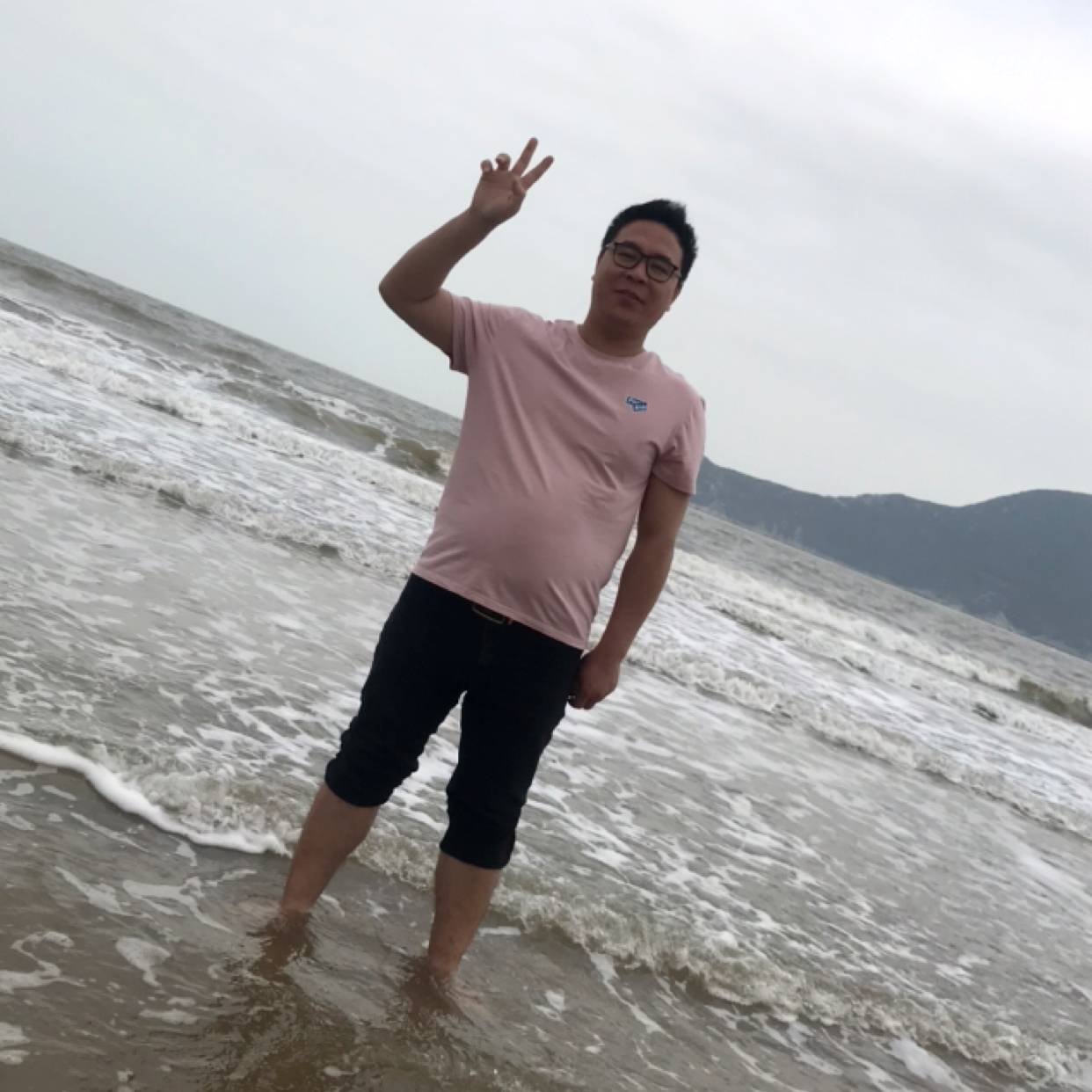 着急浅吻泪雨的照片