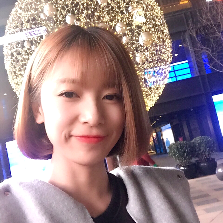 时尚等待孤心的照片