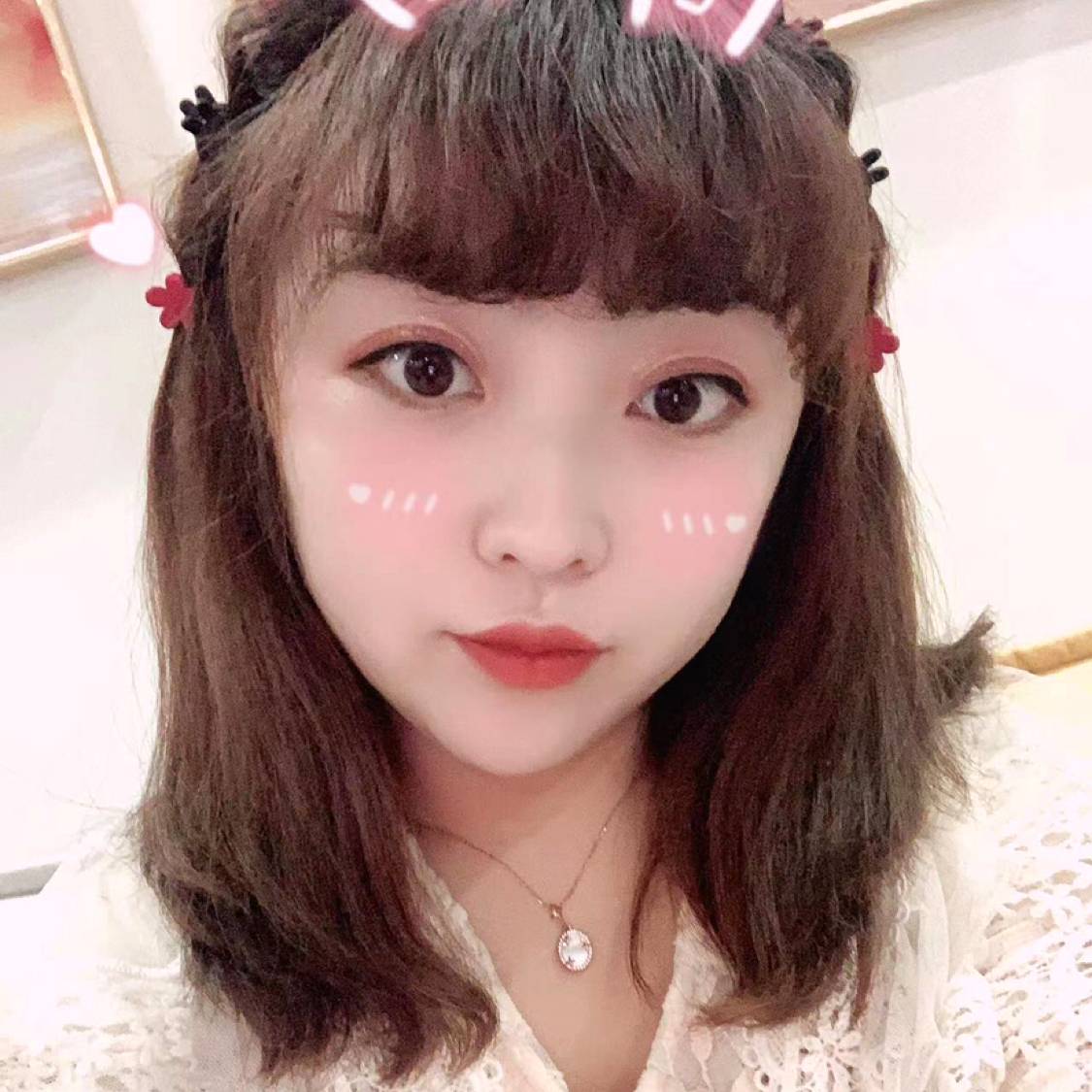 婉儿爱吃肉的照片