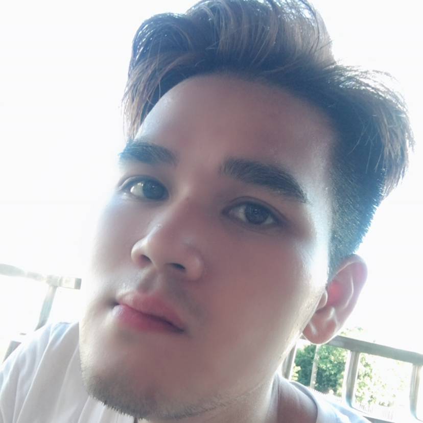 踏实闻彼岸的照片