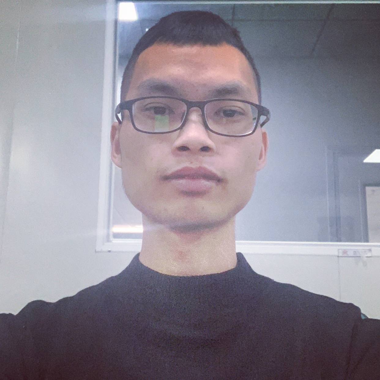 眼神倾心秀丽的照片