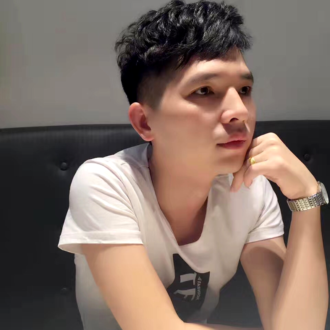 会撒娇那春天的照片