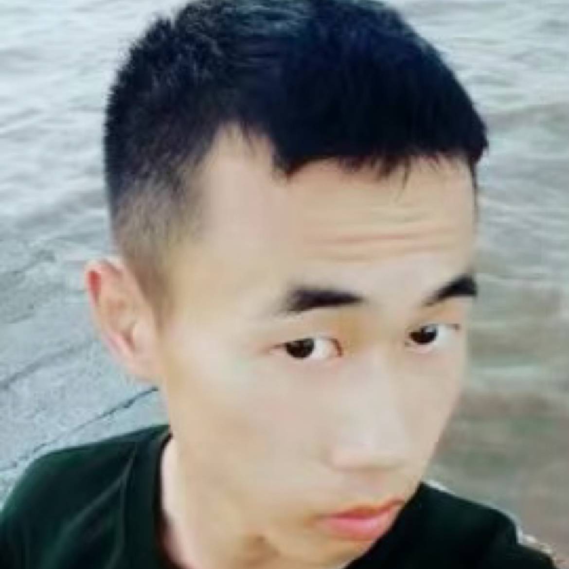 柔弱邂逅黄豆的照片