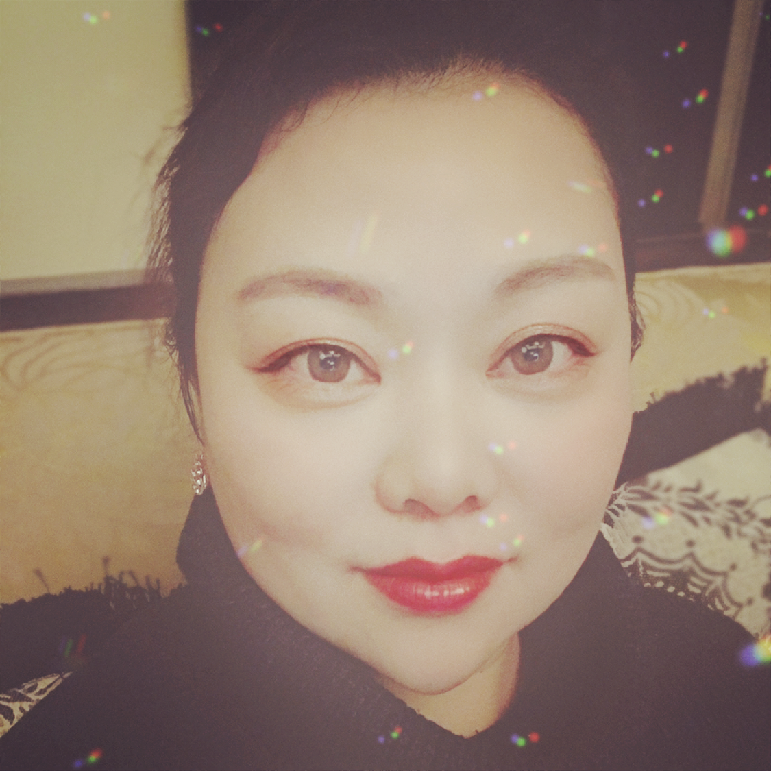玫瑰拿落寂的照片