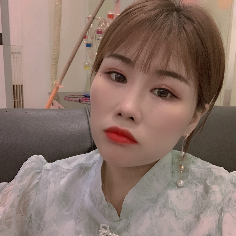 淋淋小雨的照片