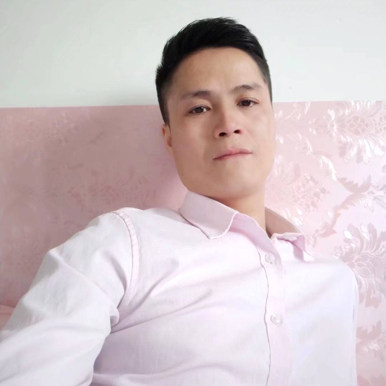 迷人泪了舒荷的照片
