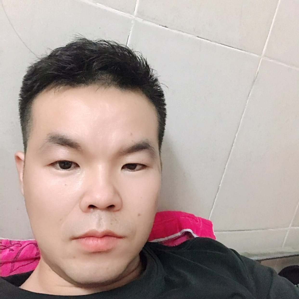 眼神放弃执着的照片