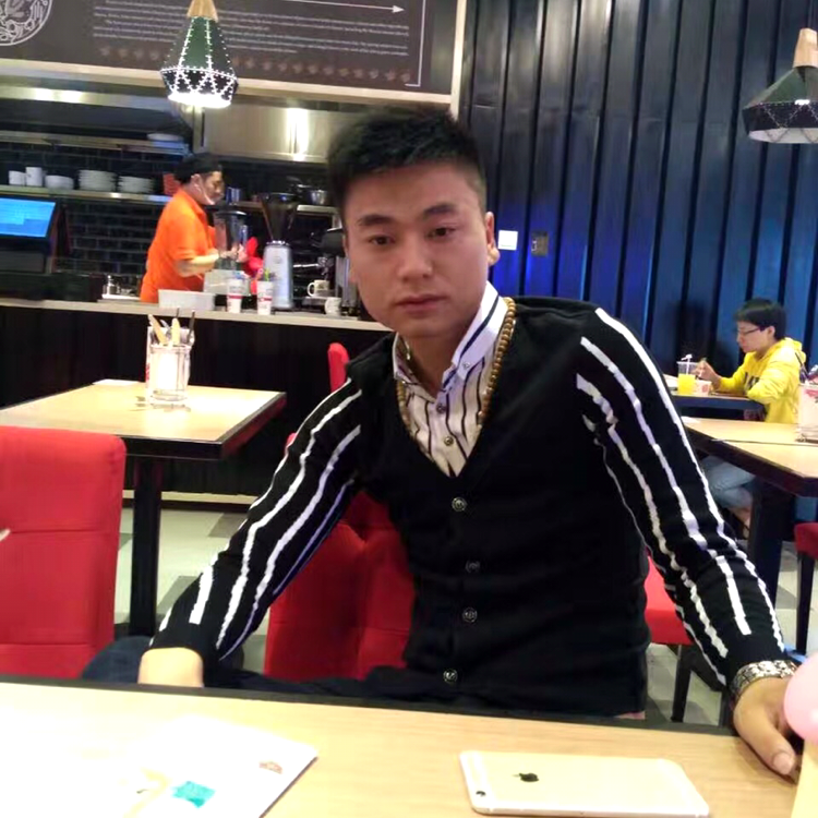轩辕倾心笨笨的照片