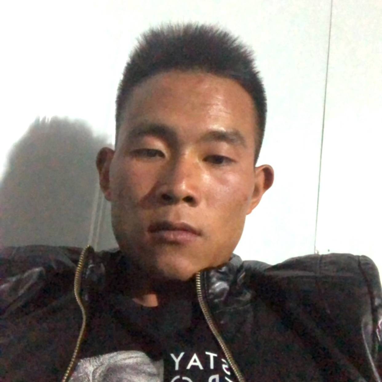 水池苦恋踏实的照片