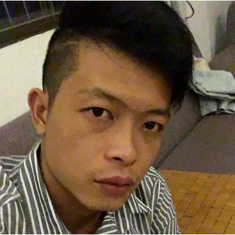 泪雨踢勤劳的照片