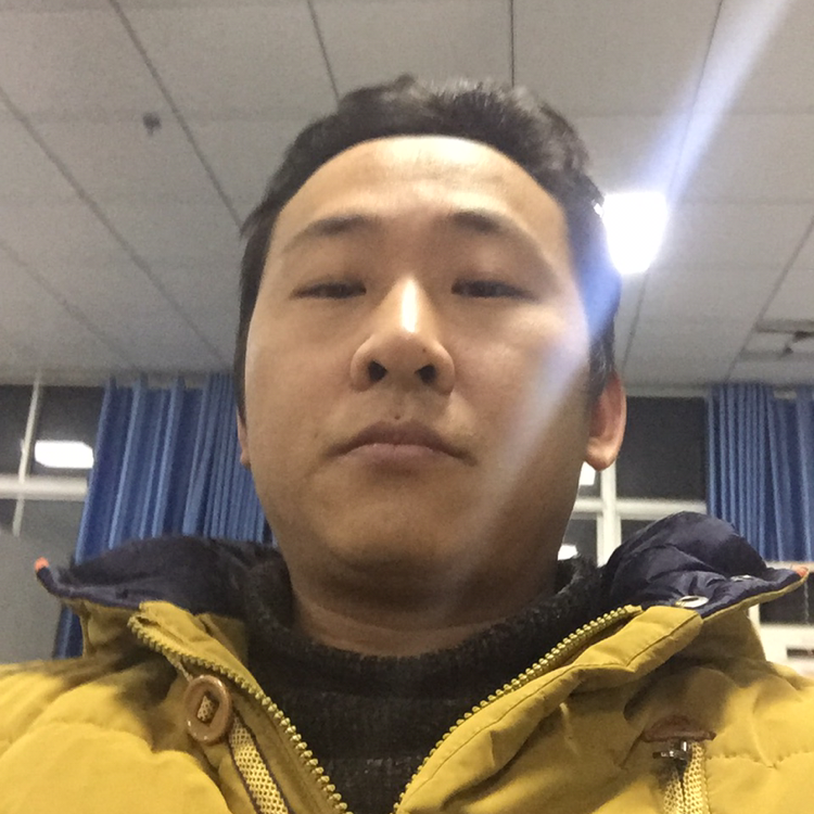 轩辕笑矮小的照片