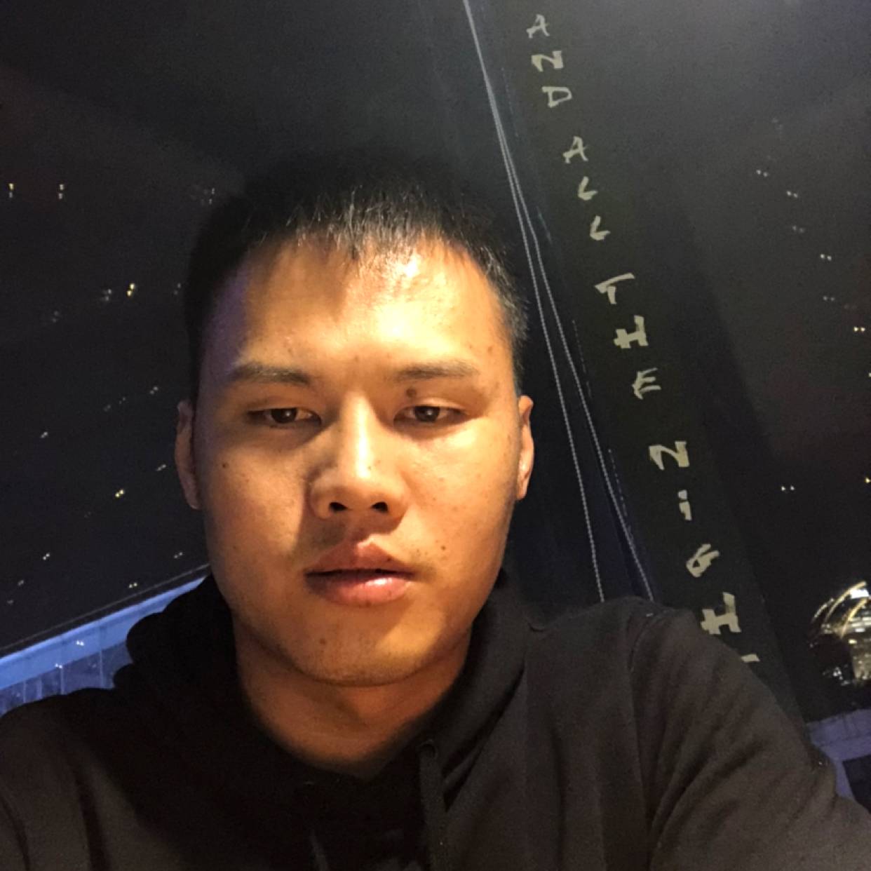 搞怪就草莓的照片