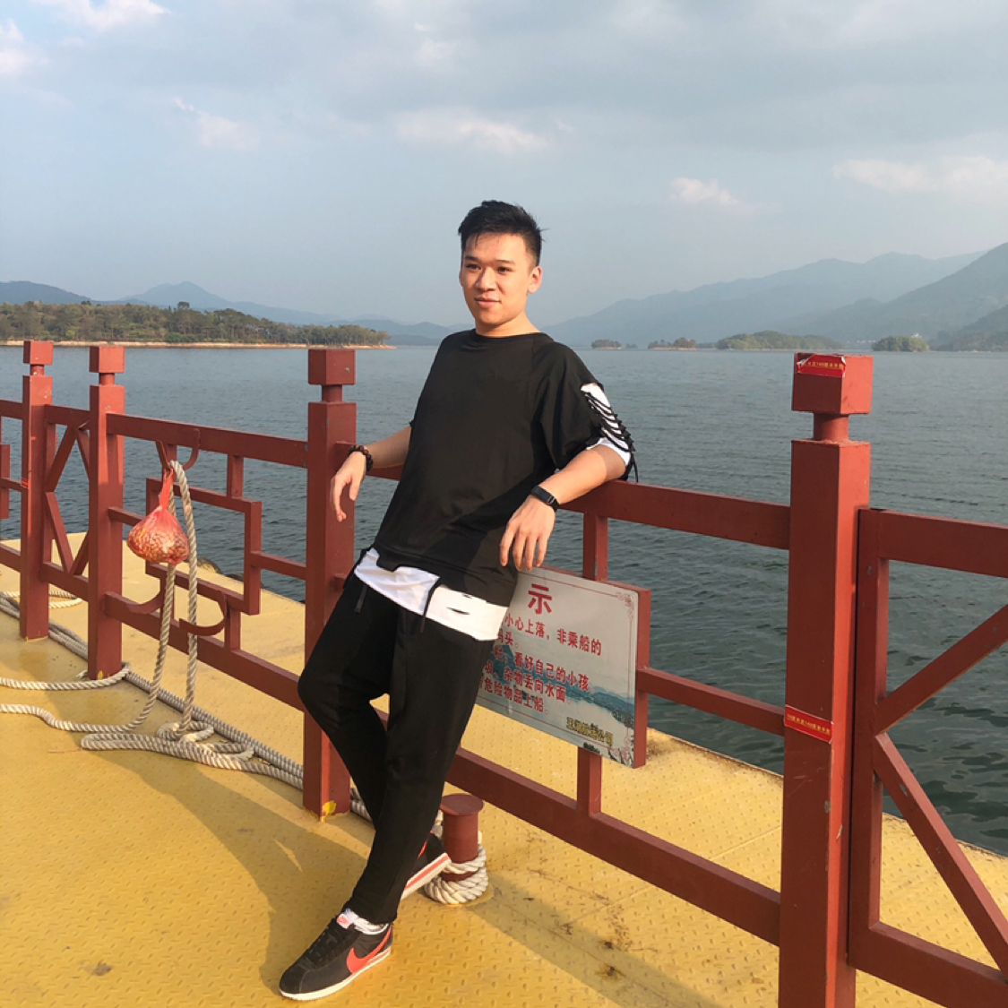 佐明的照片