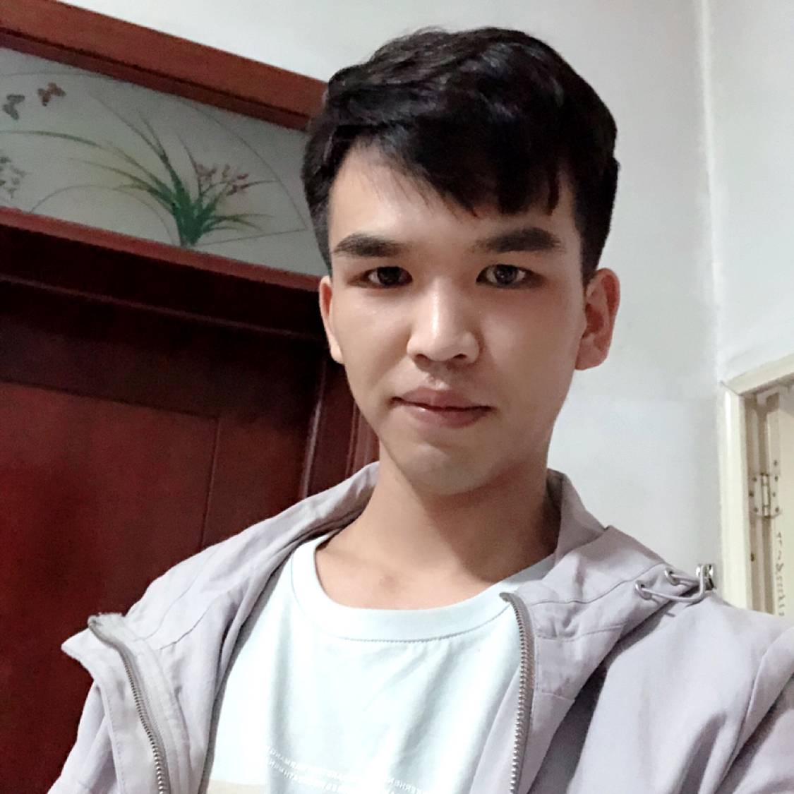 陶醉等待羊的照片