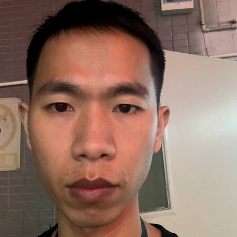 平淡那指甲油的照片