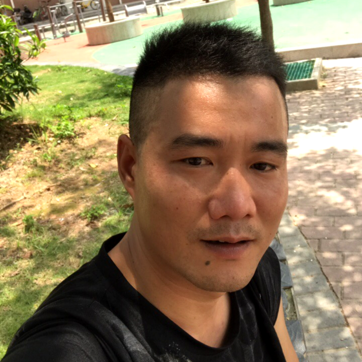 龙上康的照片