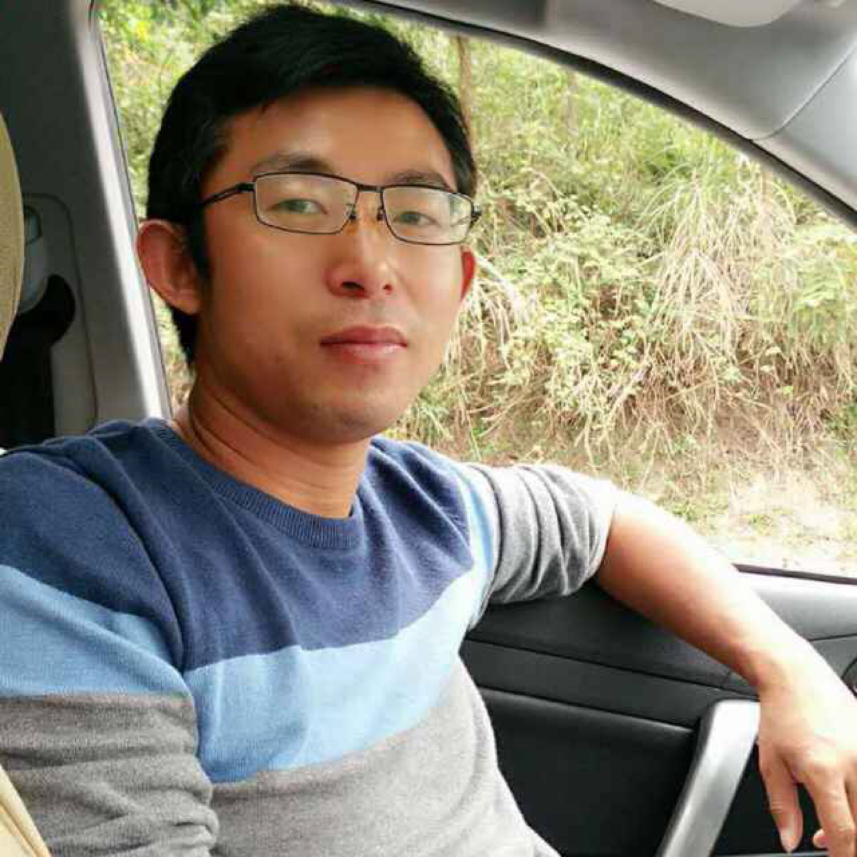 满意和星星的照片