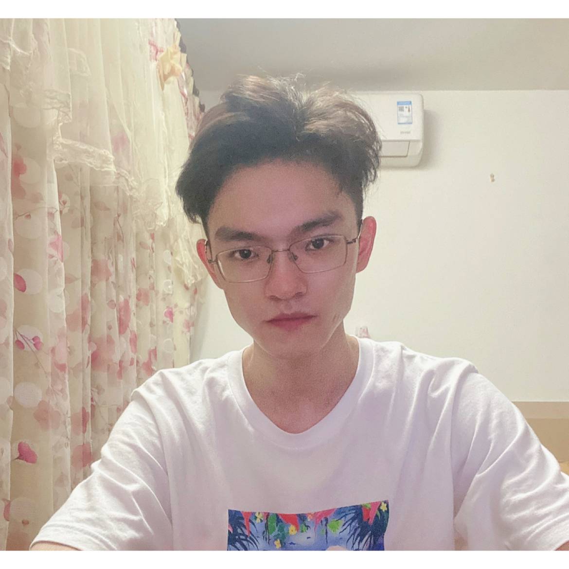 陆家楠的照片