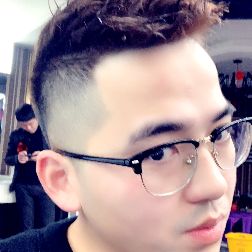 卢卡斯旺的照片