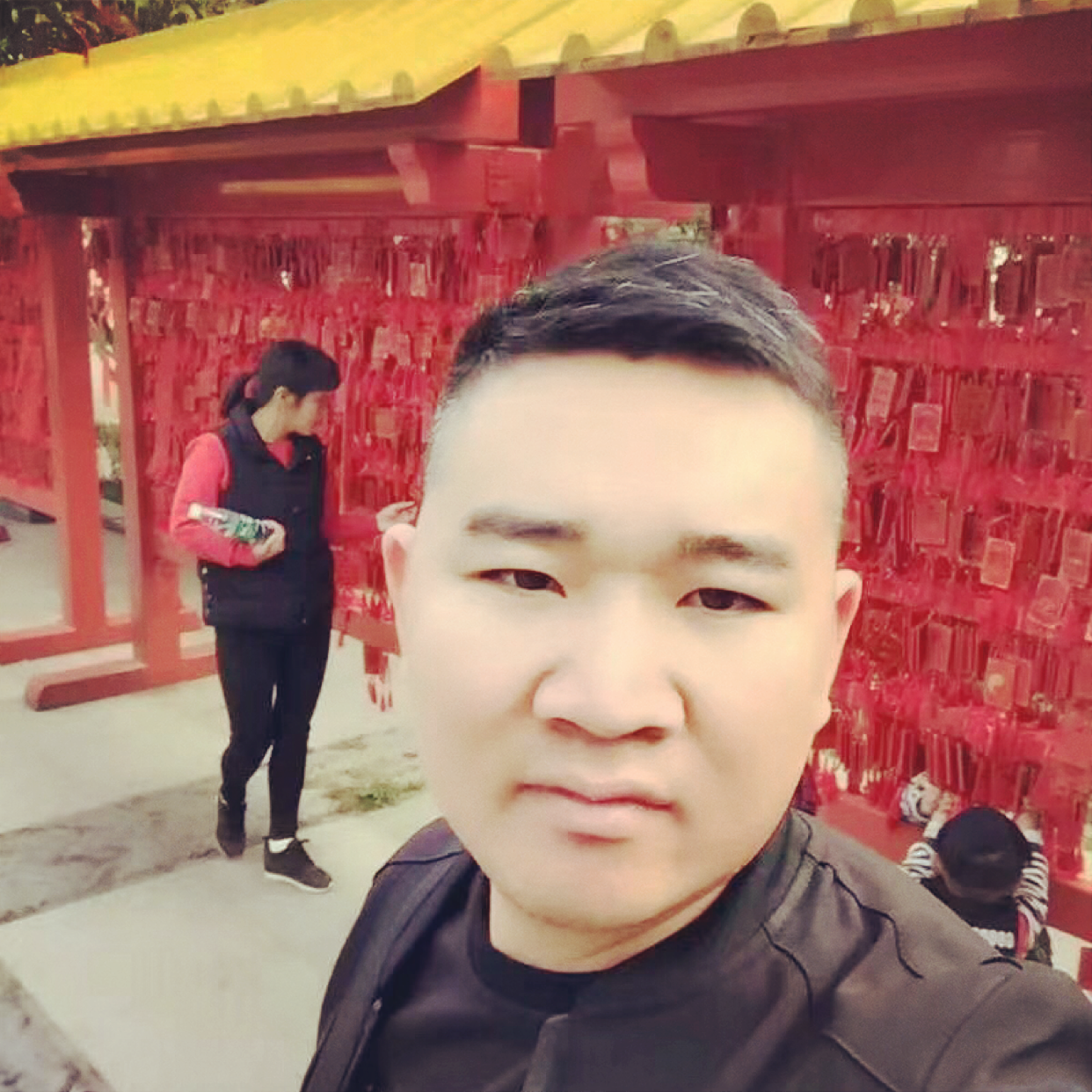 高大多么皮带的照片