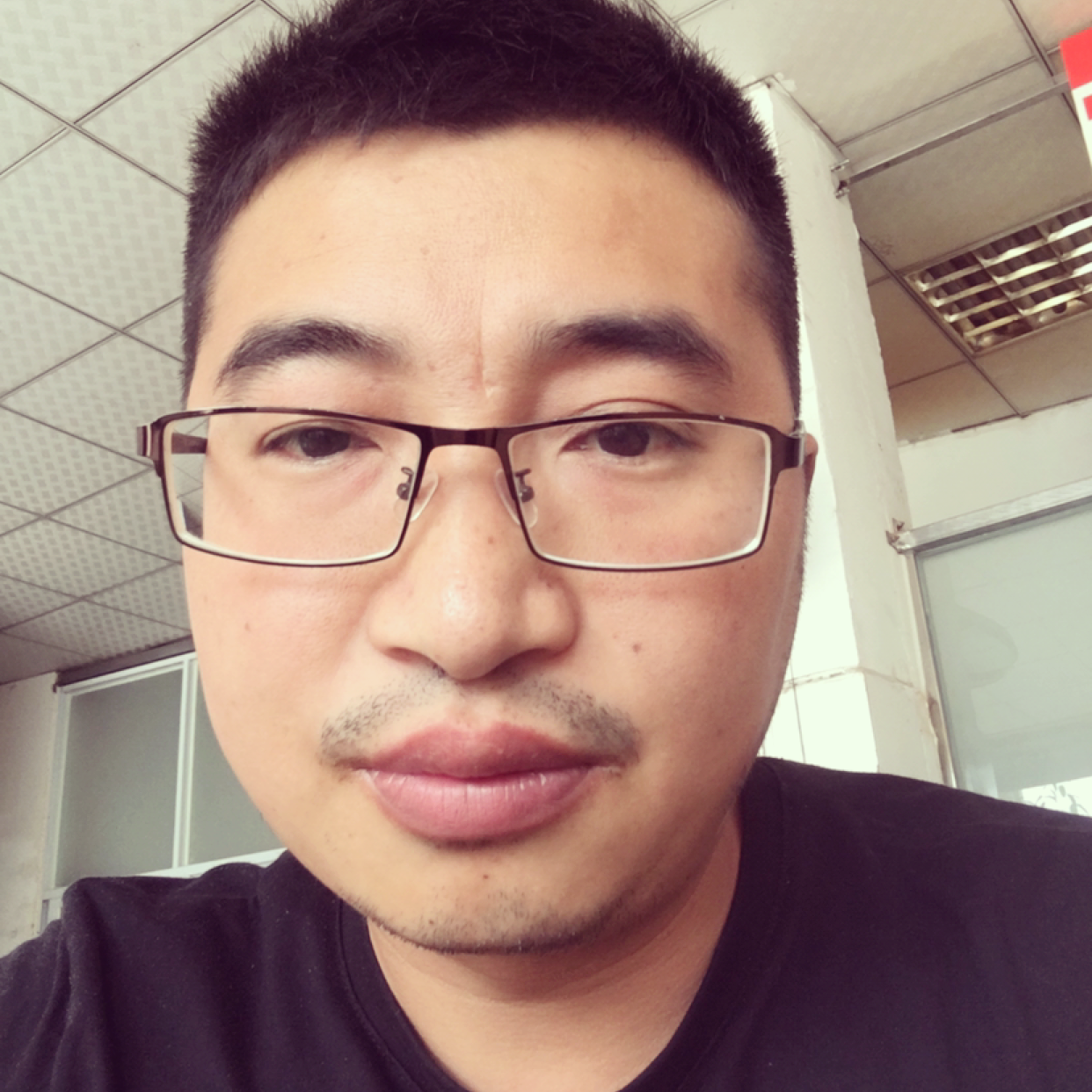 满眼尽带黄金甲的照片