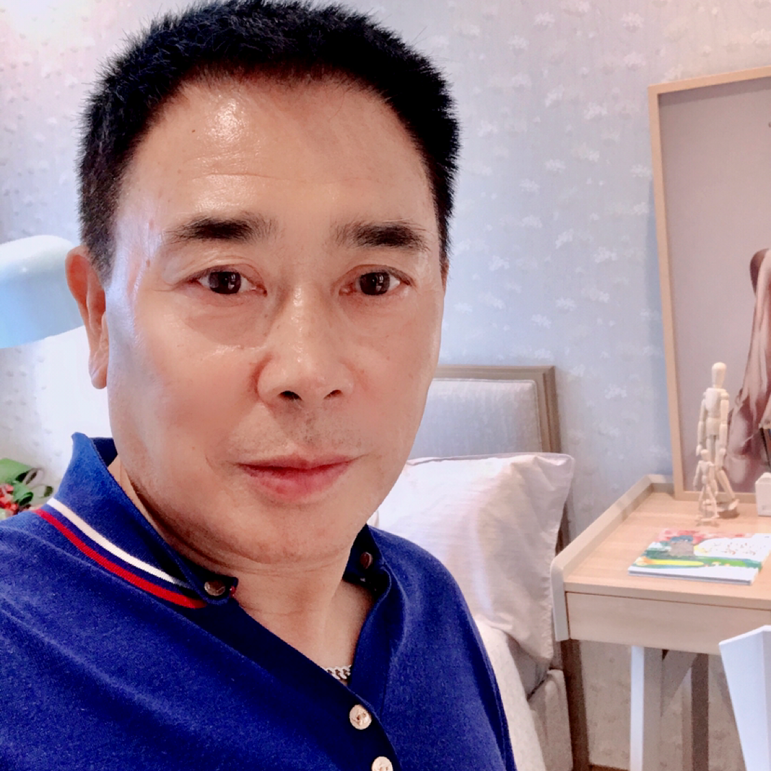 白马奔驰，的照片