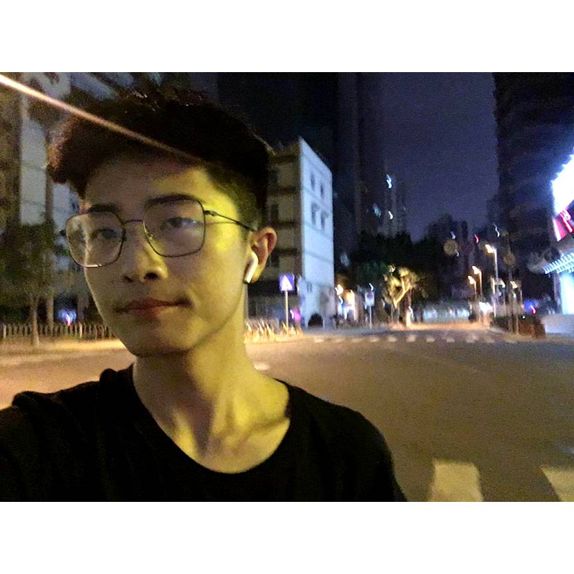 小孟同学的照片