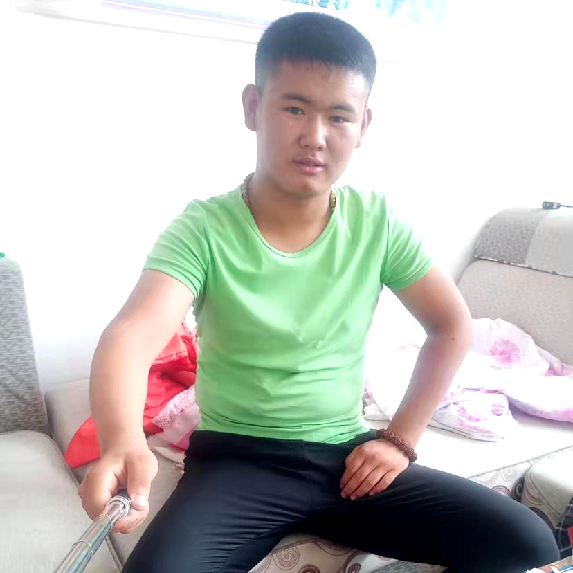 结识的朋友的照片