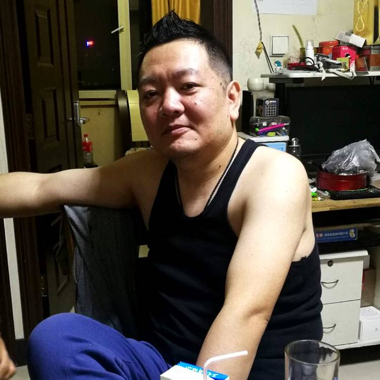 背包等于简单的照片