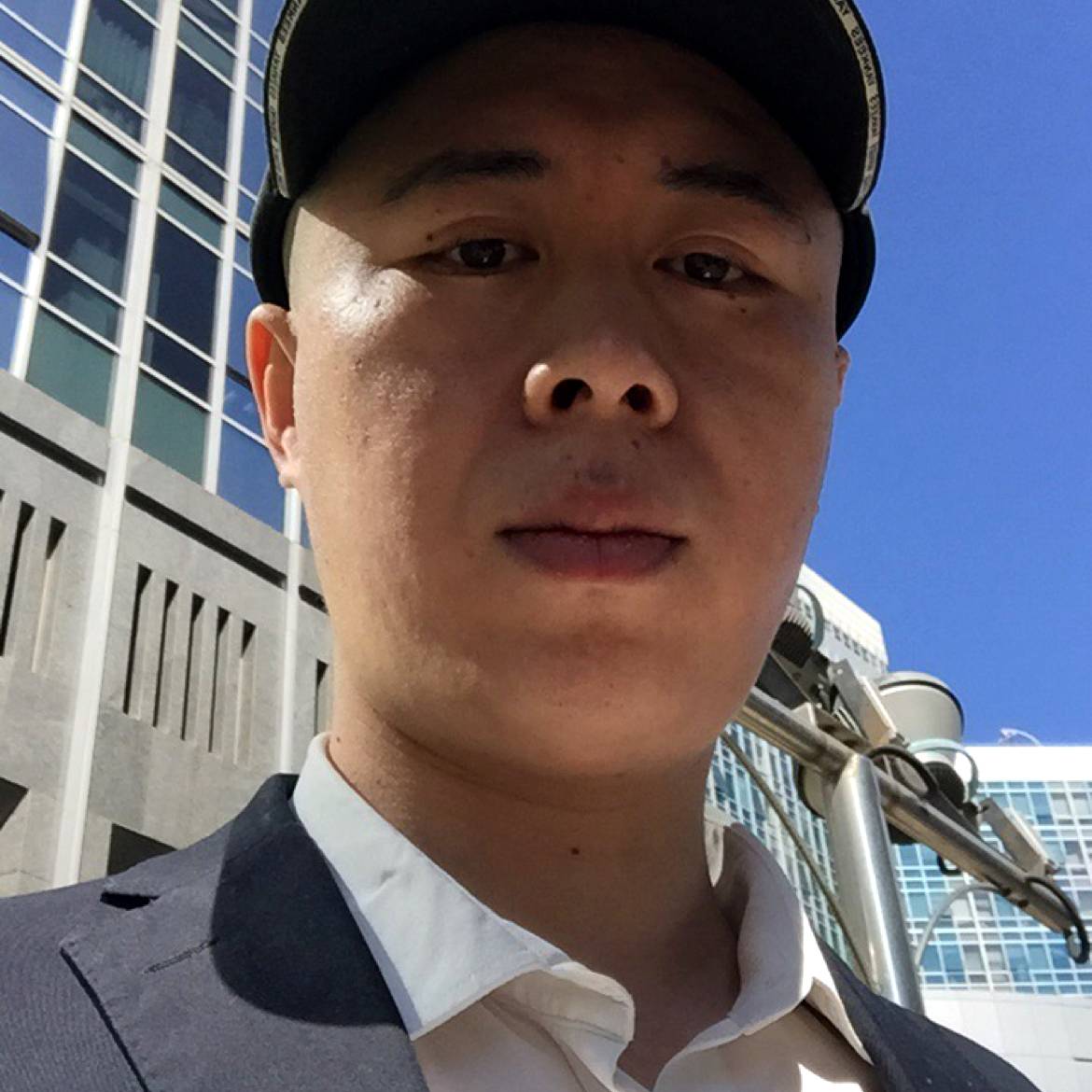 韶华爱听话的照片