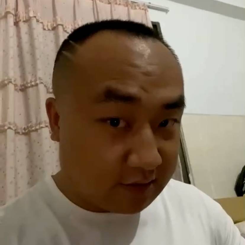 恨事与愿违小宝的照片