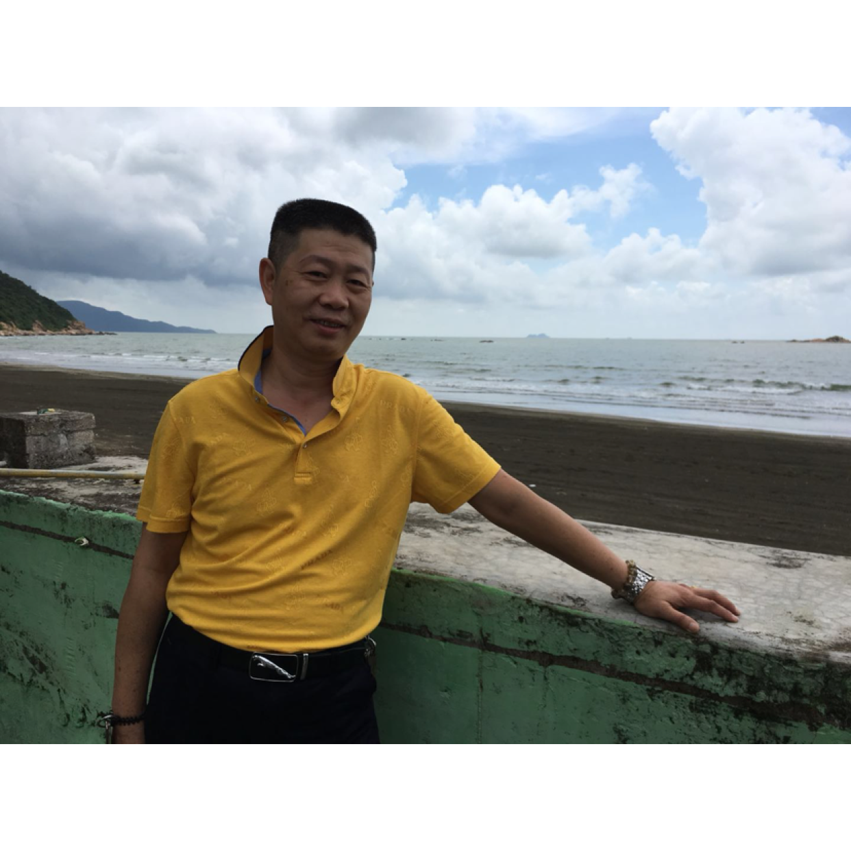 谁停止绿草的照片