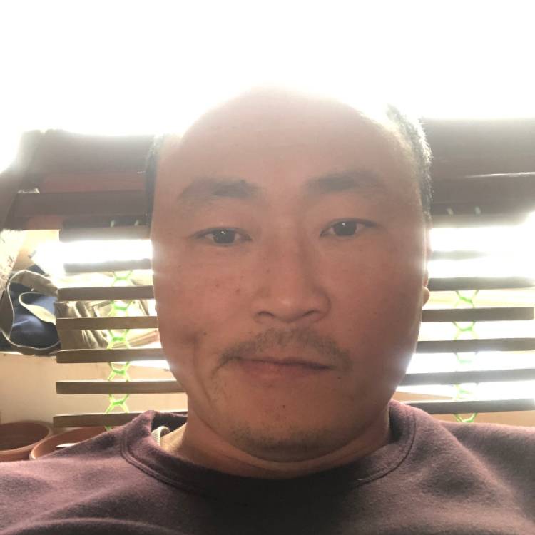 西安蹙眉背后的照片