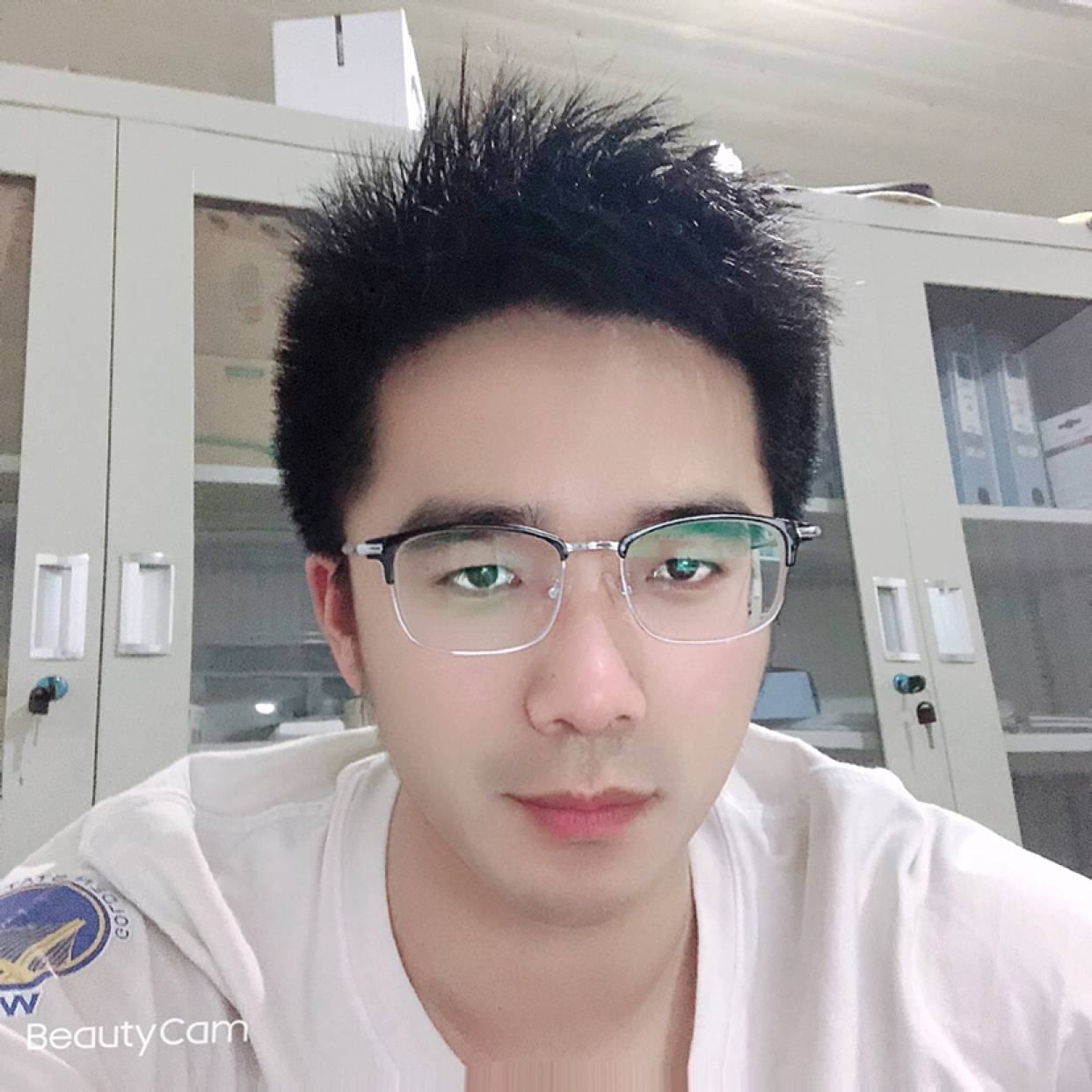 LG714的照片