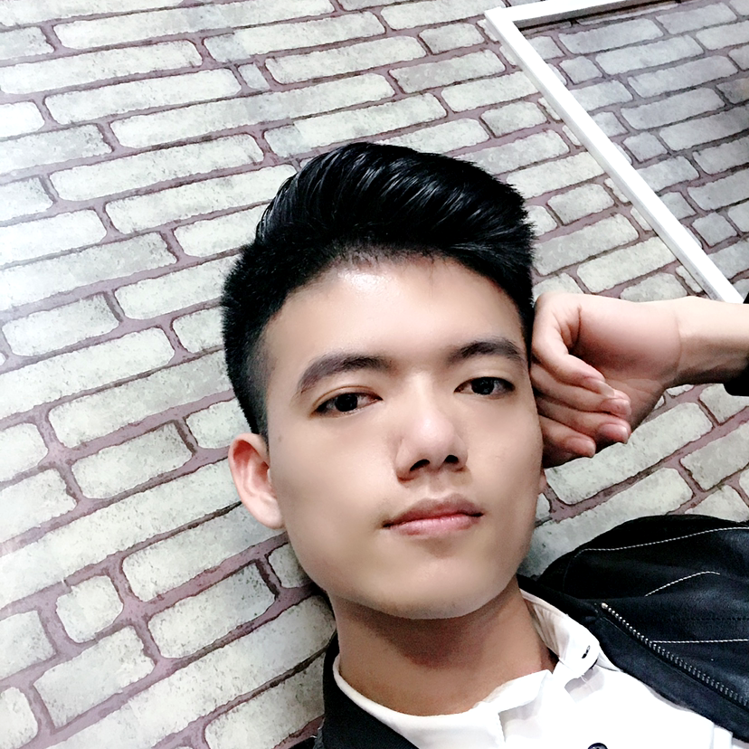 诚心爱恋小伙的照片