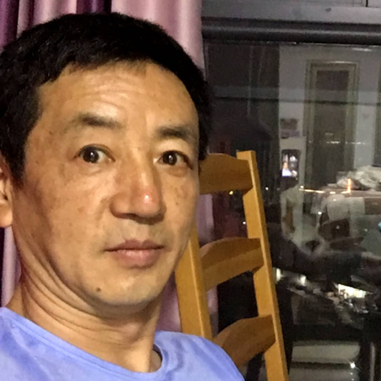 寂寞回首棉花糖的照片