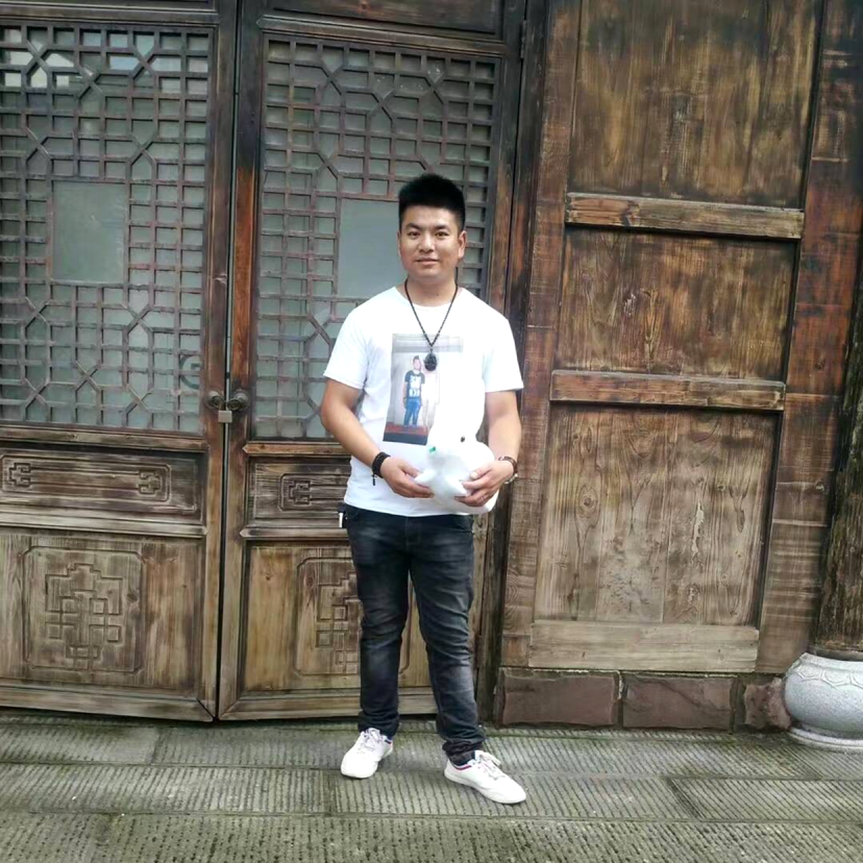 柒月十八的照片